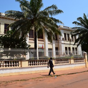 REGRESSO a BISSAU
